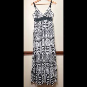 Alyn Paige New York Maxi Dress Women’s Size 3/4 Black and White
